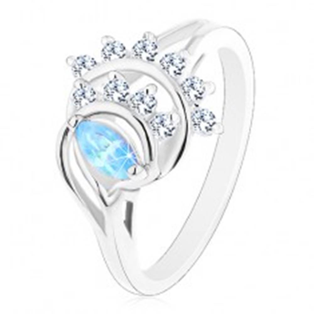 Šperky eshop Prsteň v striebornom odtieni, modré zrnko, oblúky z čírych zirkónov - Veľkosť: 50 mm