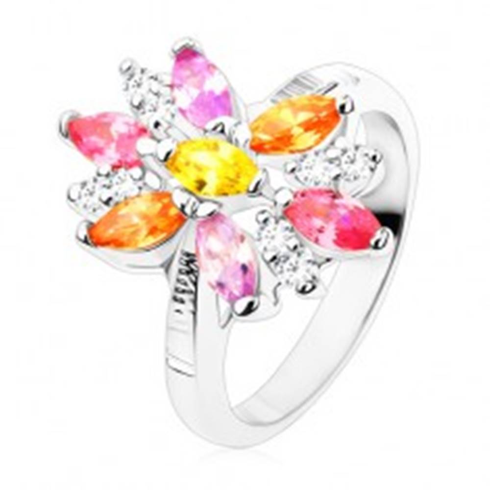Šperky eshop Prsteň v striebornom odtieni, veľký kvet s farebnými a čírymi lupeňmi - Veľkosť: 49 mm