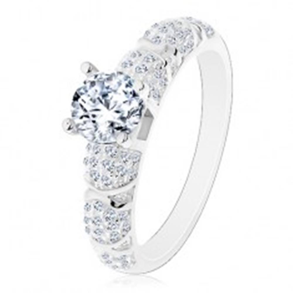 Šperky eshop Zásnubný prsteň, striebro 925, väčší okrúhly zirkón čírej farby, trblietavé ramená - Veľkosť: 49 mm