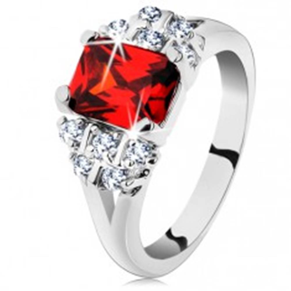 Šperky eshop Lesklý prsteň so strieborným odtieňom, tmavooranžový obdĺžnikový zirkón - Veľkosť: 48 mm