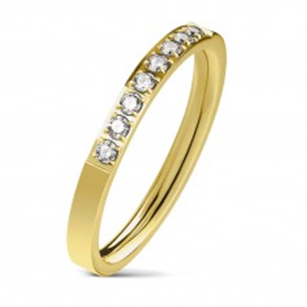 Šperky eshop Oceľový prsteň zlatej farby, línia čírych zirkónov, lesklý povrch, 2,5 mm - Veľkosť: 49 mm