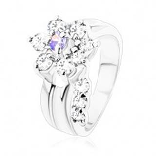 Ligotavý prsteň, ohnutá stonka, zirkónový kvet vo svetlofialovej a čírej farbe - Veľkosť: 49 mm