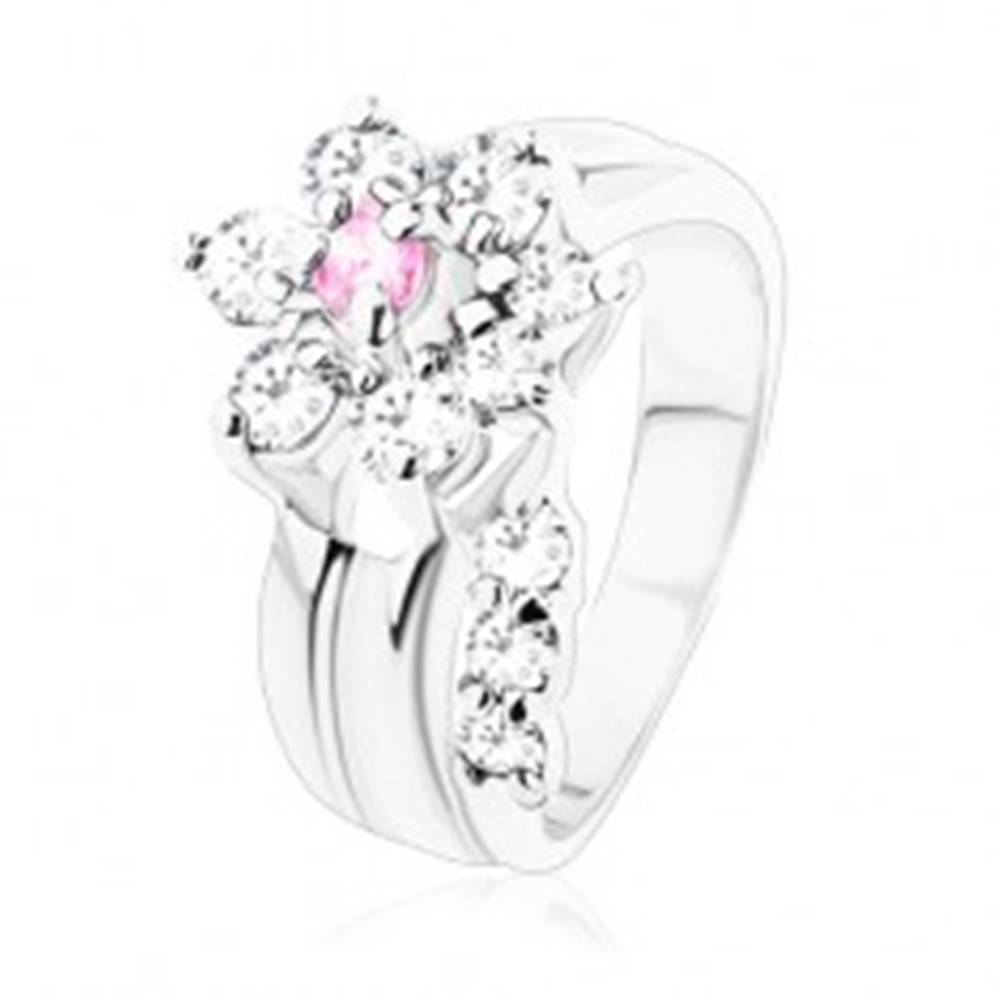 Šperky eshop Prsteň s hladkými ramenami, zirkónový kvietok v ružovom a čírom odtieni - Veľkosť: 49 mm