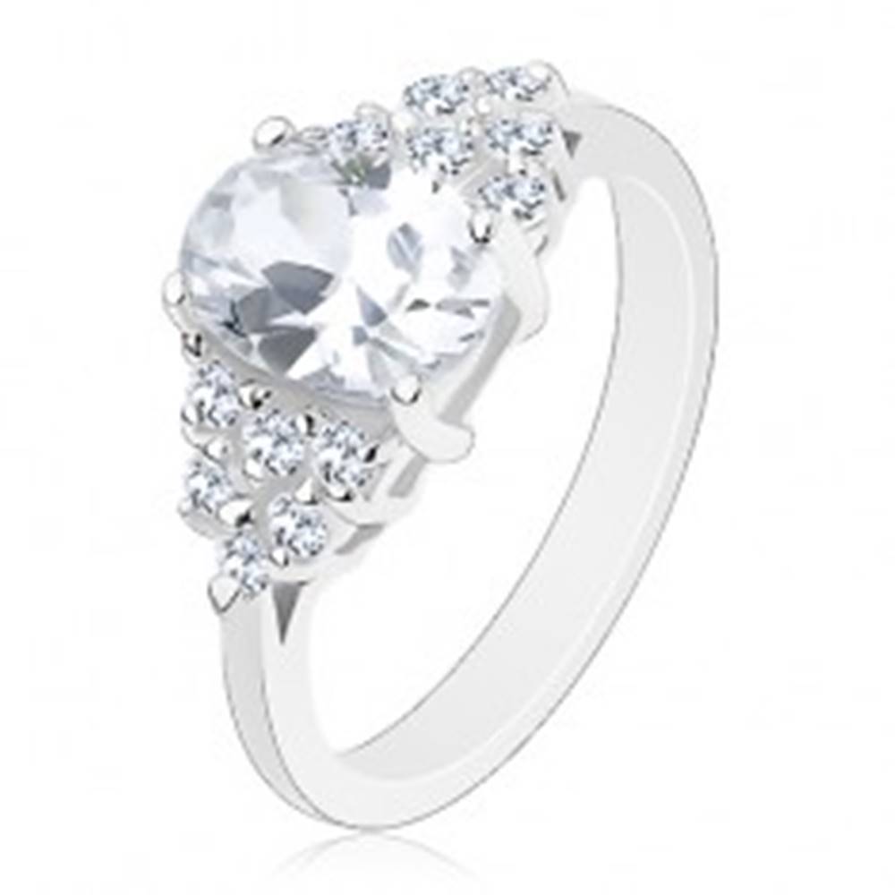 Šperky eshop Lesklý prsteň so zúženými ramenami, brúsené zirkóny v transparentnej farbe - Veľkosť: 49 mm