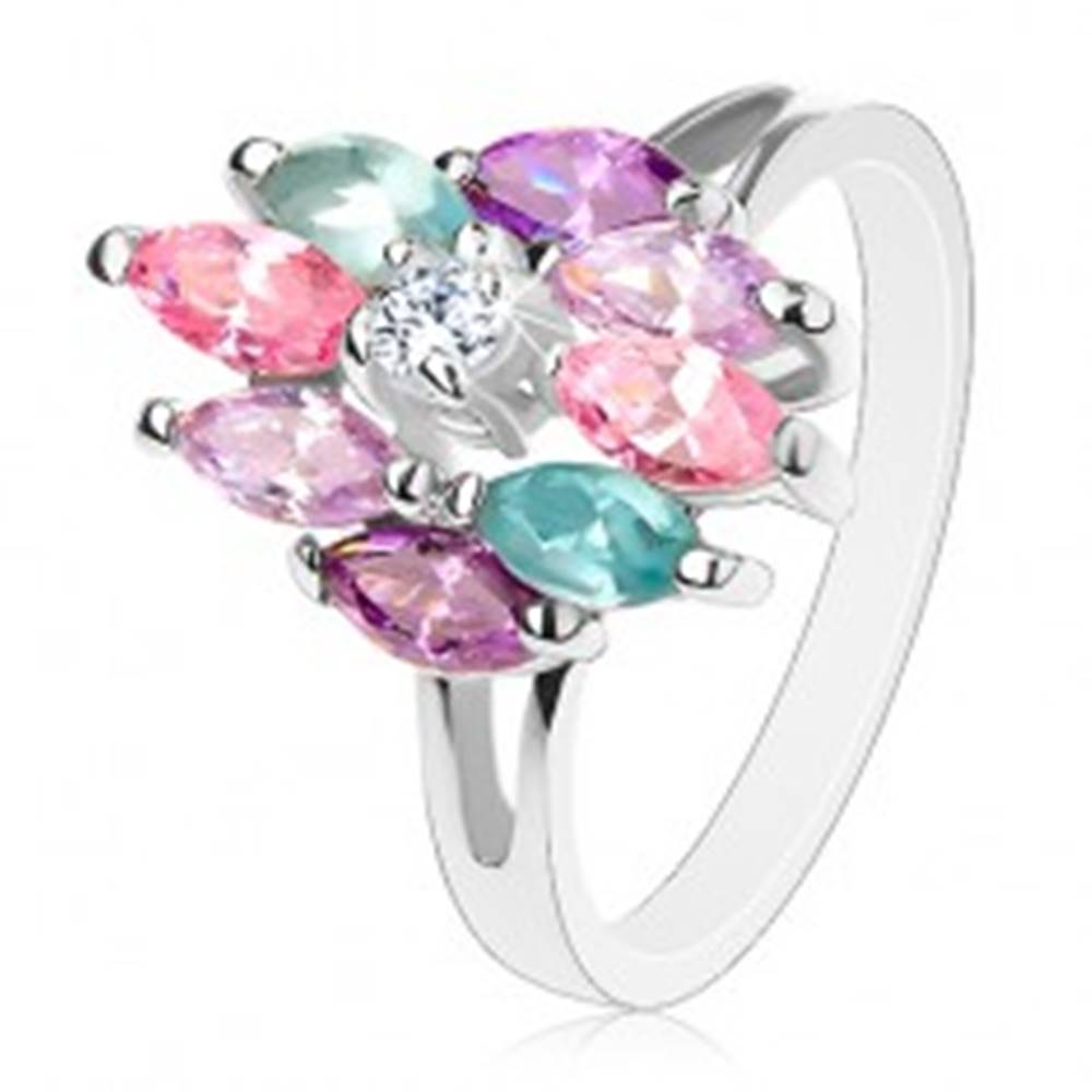 Šperky eshop Ligotavý prsteň s rozdelenými ramenami, okrúhly číry stred, farebné zrniečka - Veľkosť: 56 mm