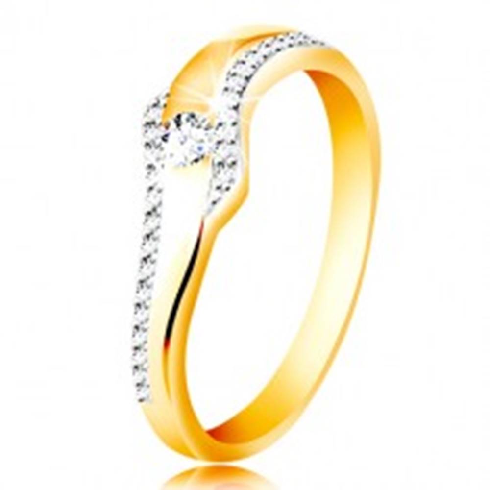 Šperky eshop Prsteň zo 14K zlata - vlnka s čírym zirkónom a trblietavými líniami po stranách - Veľkosť: 49 mm