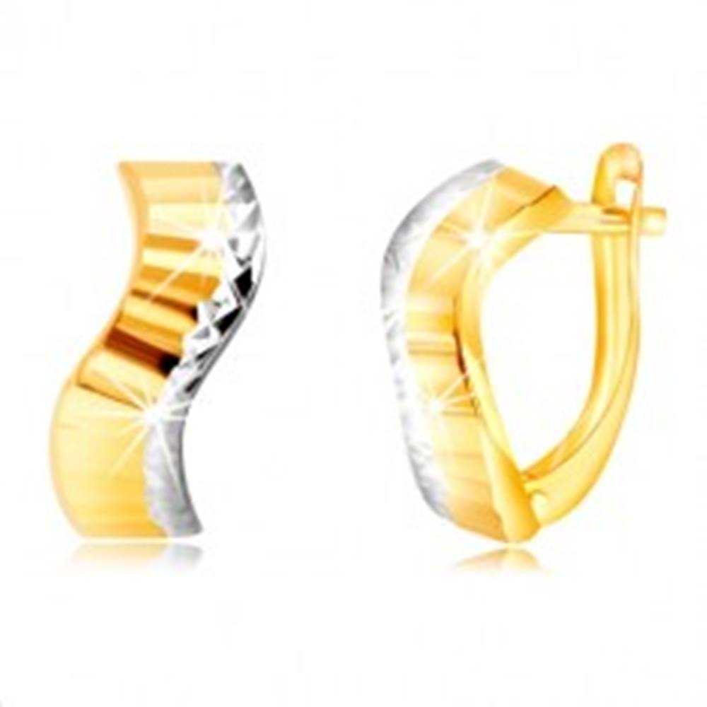 Šperky eshop Zlaté náušnice 585 - vlnka s brúsenými pásmi a okrajom z bieleho zlata