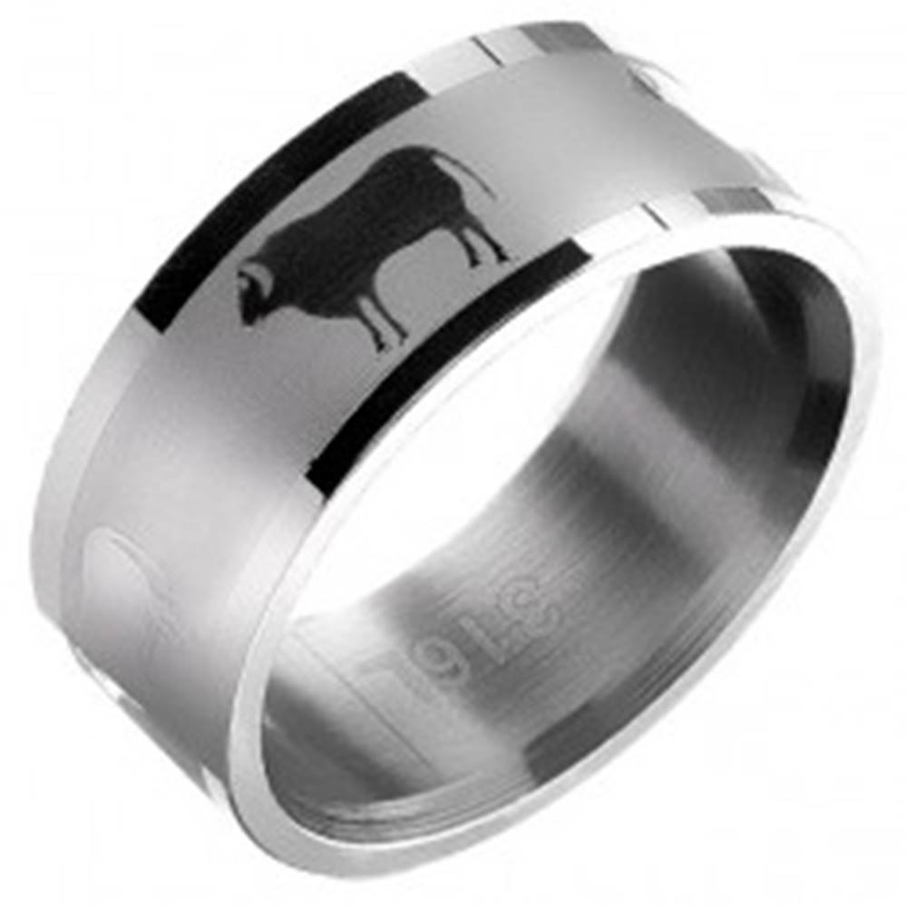 Šperky eshop Oceľový prsteň 316L - hladká obrúčka s motívom býka - Veľkosť: 49 mm
