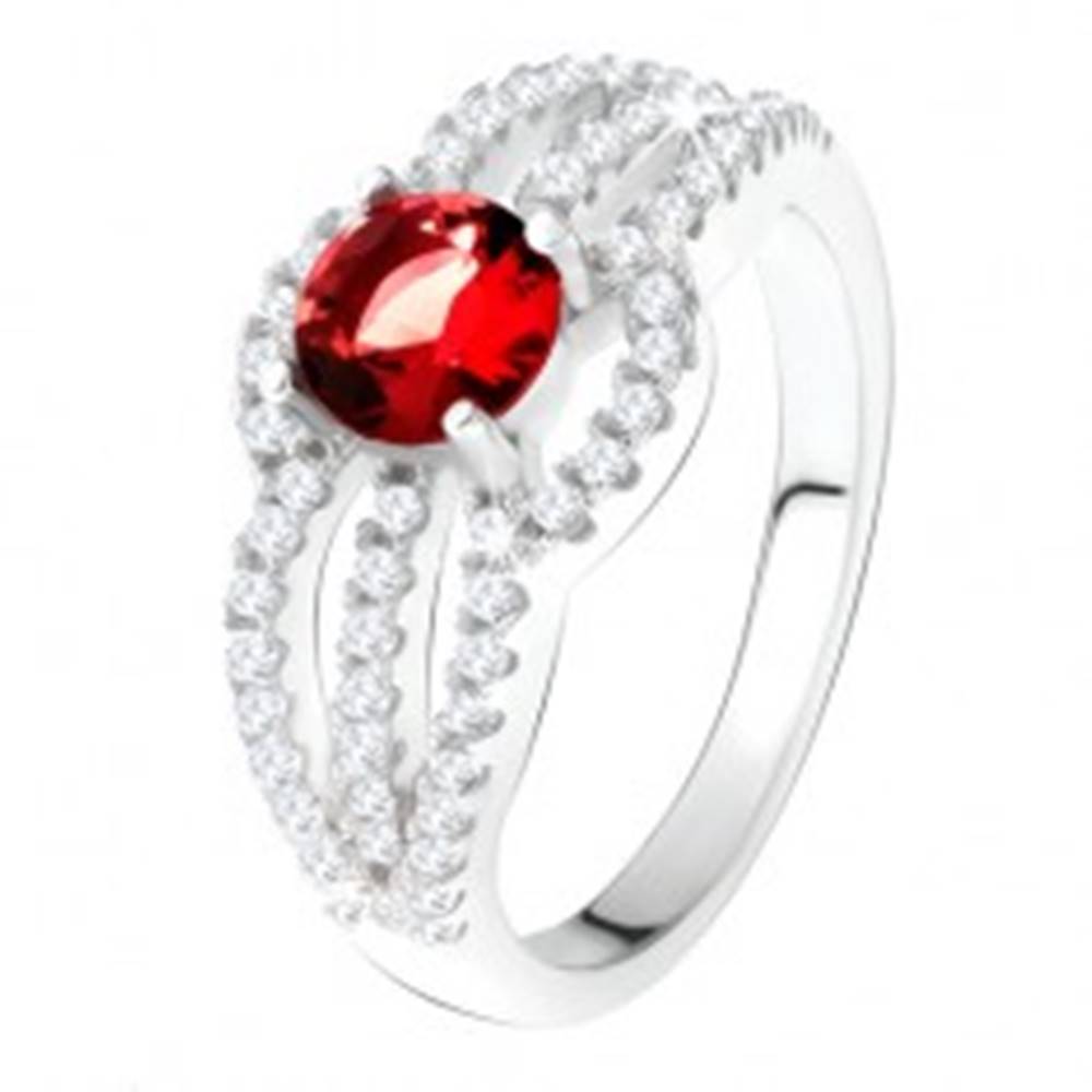 Šperky eshop Prsteň zo striebra 925, červený kameň, oblé zirkónové línie - Veľkosť: 49 mm