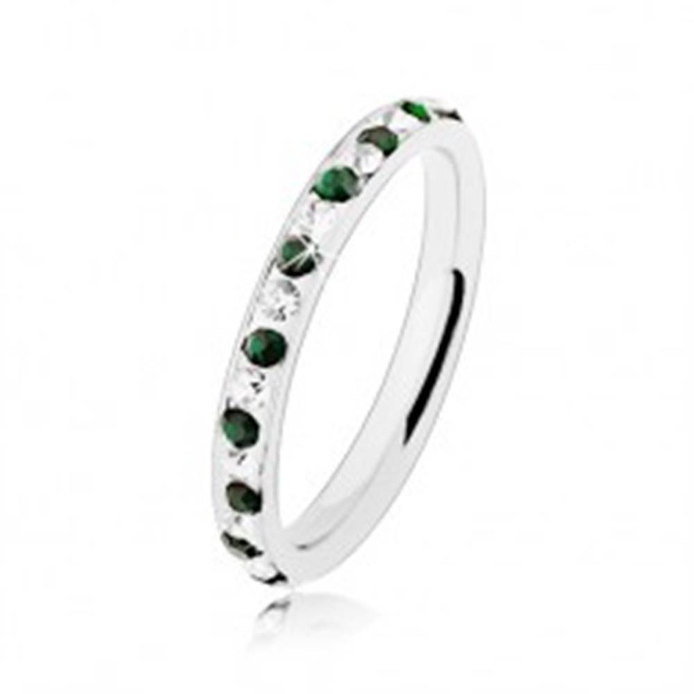 Šperky eshop Oceľový prsteň striebornej farby, číre a tmavozelené zirkóniky - Veľkosť: 49 mm