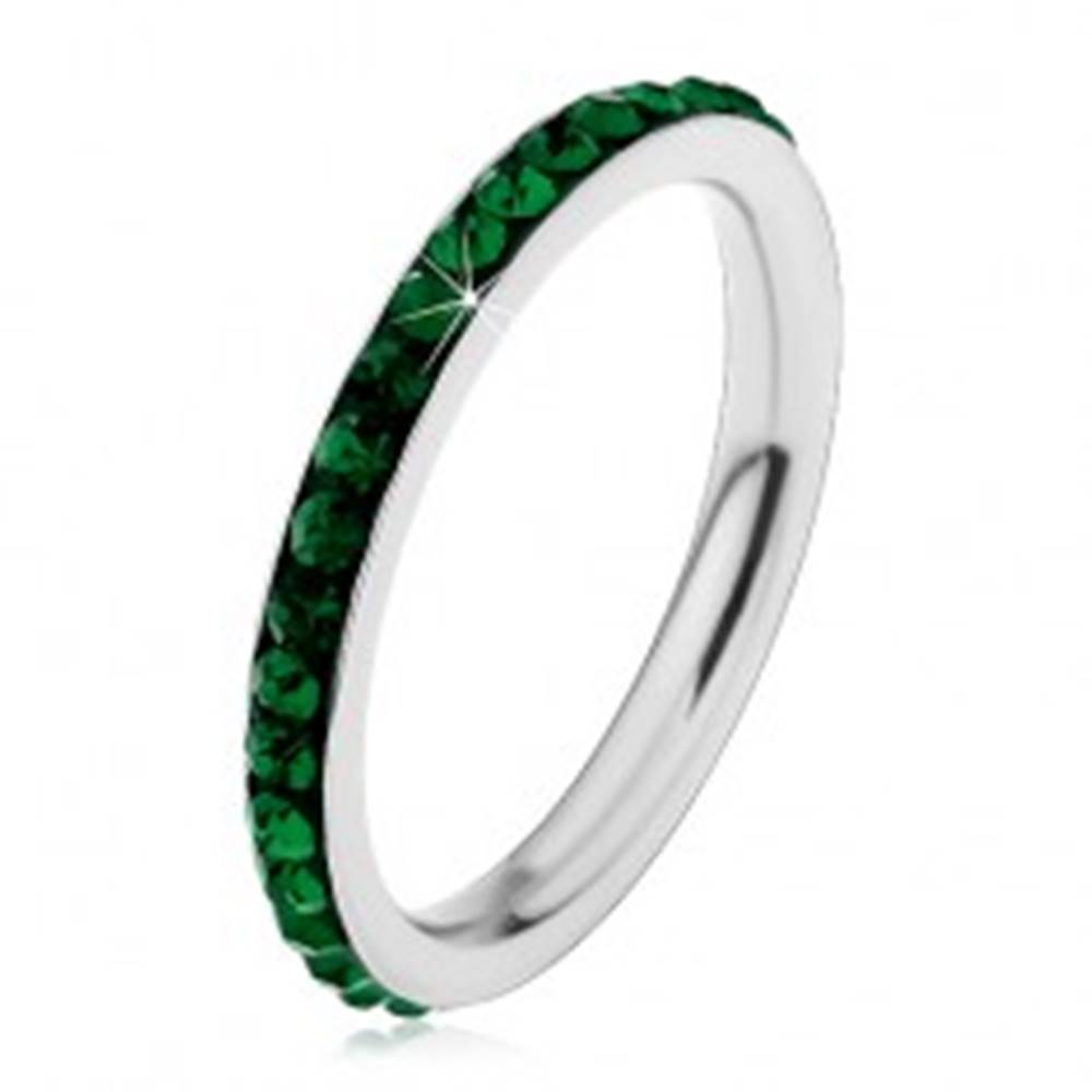 Šperky eshop Oceľový prsteň striebornej farby, ligotavé tmavozelené zirkóniky - Veľkosť: 49 mm