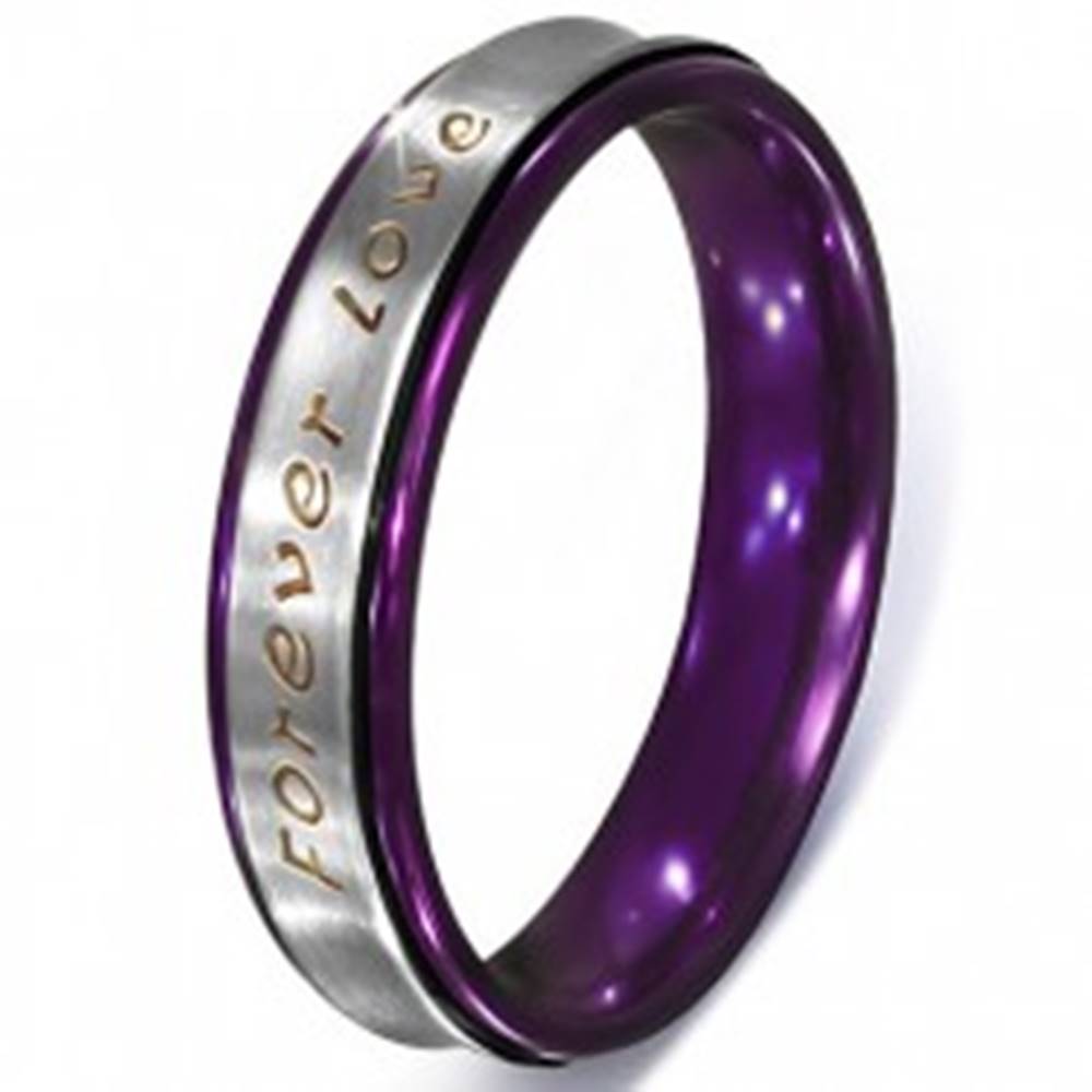 Šperky eshop Prsteň striebornej farby z ocele - text Forever Love, fialové okraje - Veľkosť: 51 mm