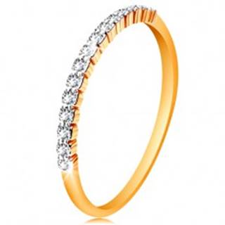 Zlatý 14K prsteň - pás trblietavých čírych zirkónikov, lesklé ramená - Veľkosť: 49 mm