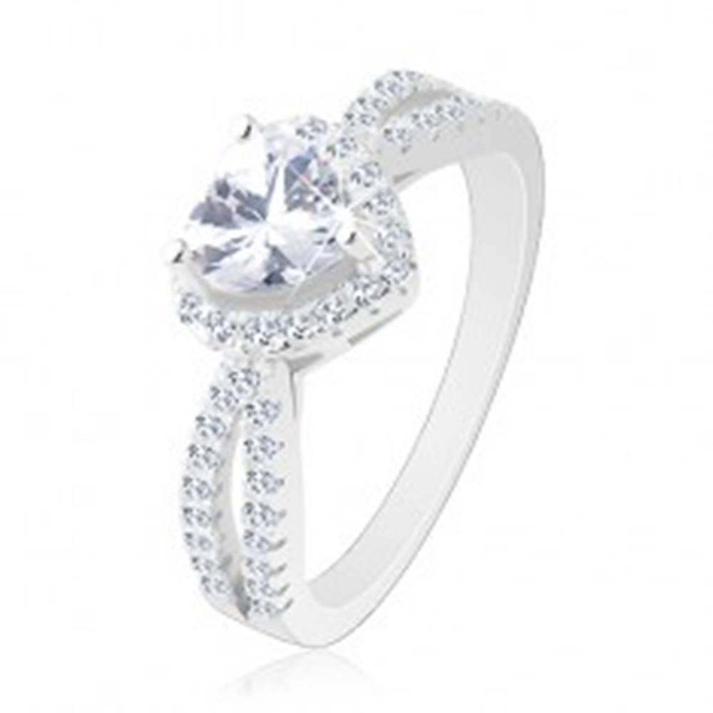Šperky eshop Strieborný prsteň 925, ligotavé zirkónové srdce, rozdvojené číre ramená - Veľkosť: 49 mm