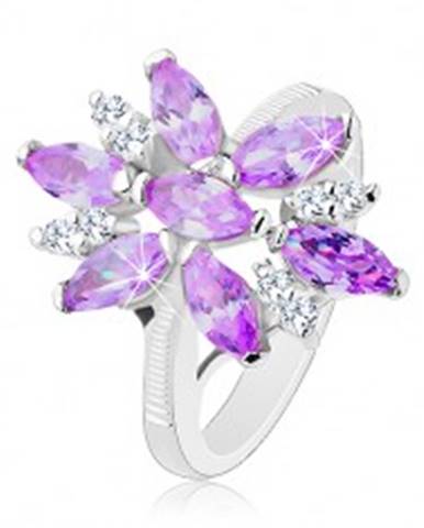 Prsteň v striebornej farbe, veľký kvet z fialových a čírych zirkónov - Veľkosť: 48 mm