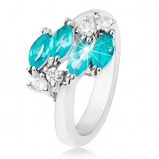 Lesklý prsteň striebornej farby, modré zirkónové zrnká, číre zirkóniky - Veľkosť: 49 mm