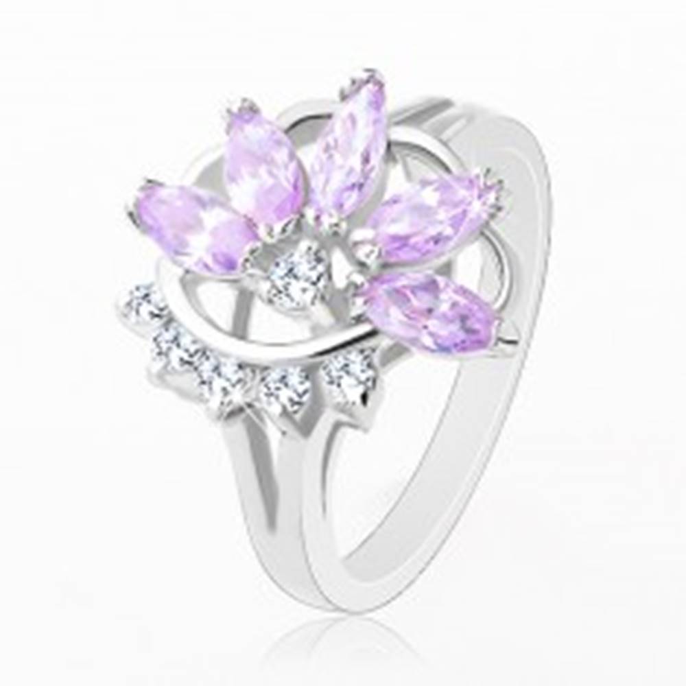Šperky eshop Prsteň striebornej farby, svetlofialový zirkónový kvet, číre zirkóniky - Veľkosť: 48 mm