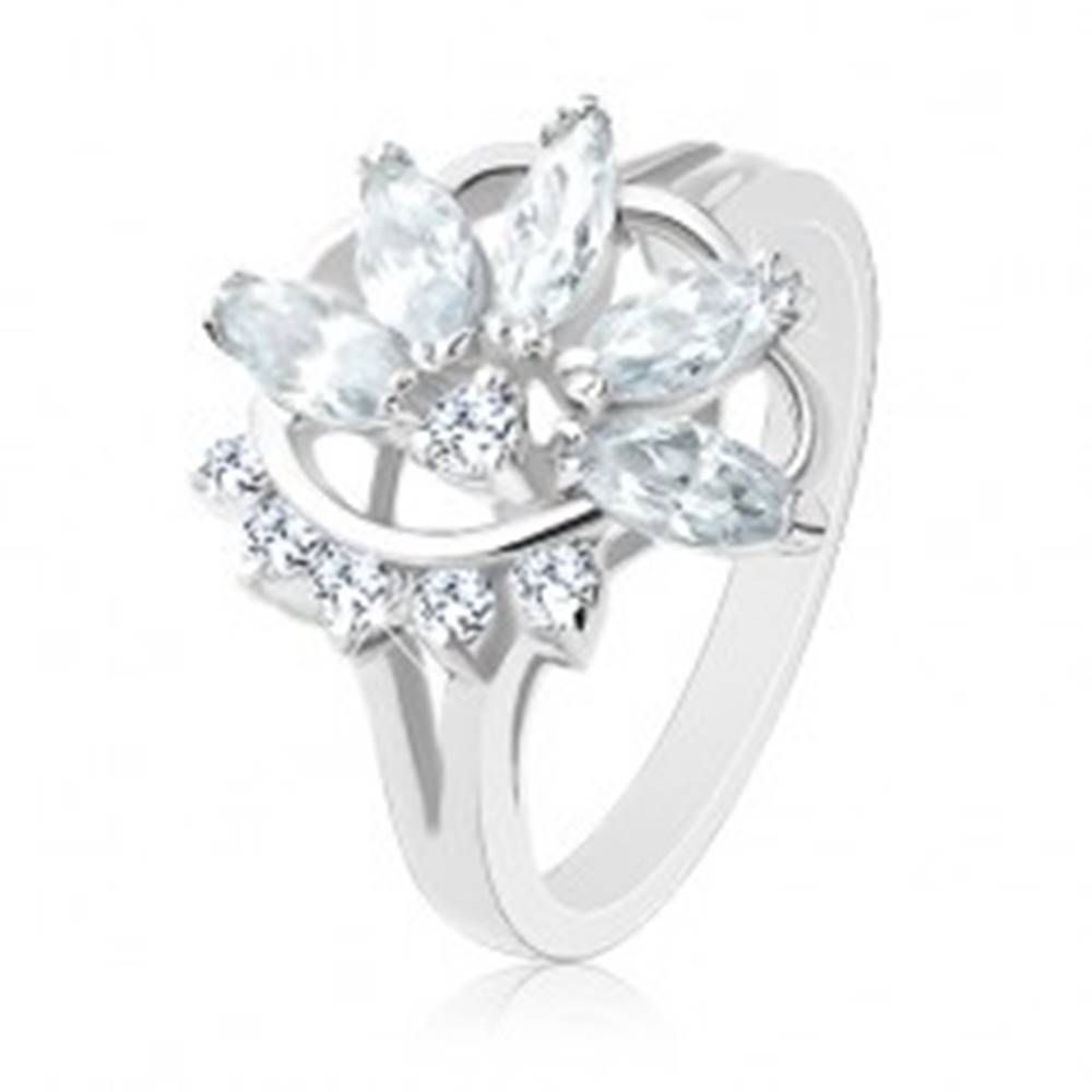 Šperky eshop Prsteň v striebornom odtieni, polovičný zirkónový kvet, oblúk čírych zirkónikov - Veľkosť: 49 mm