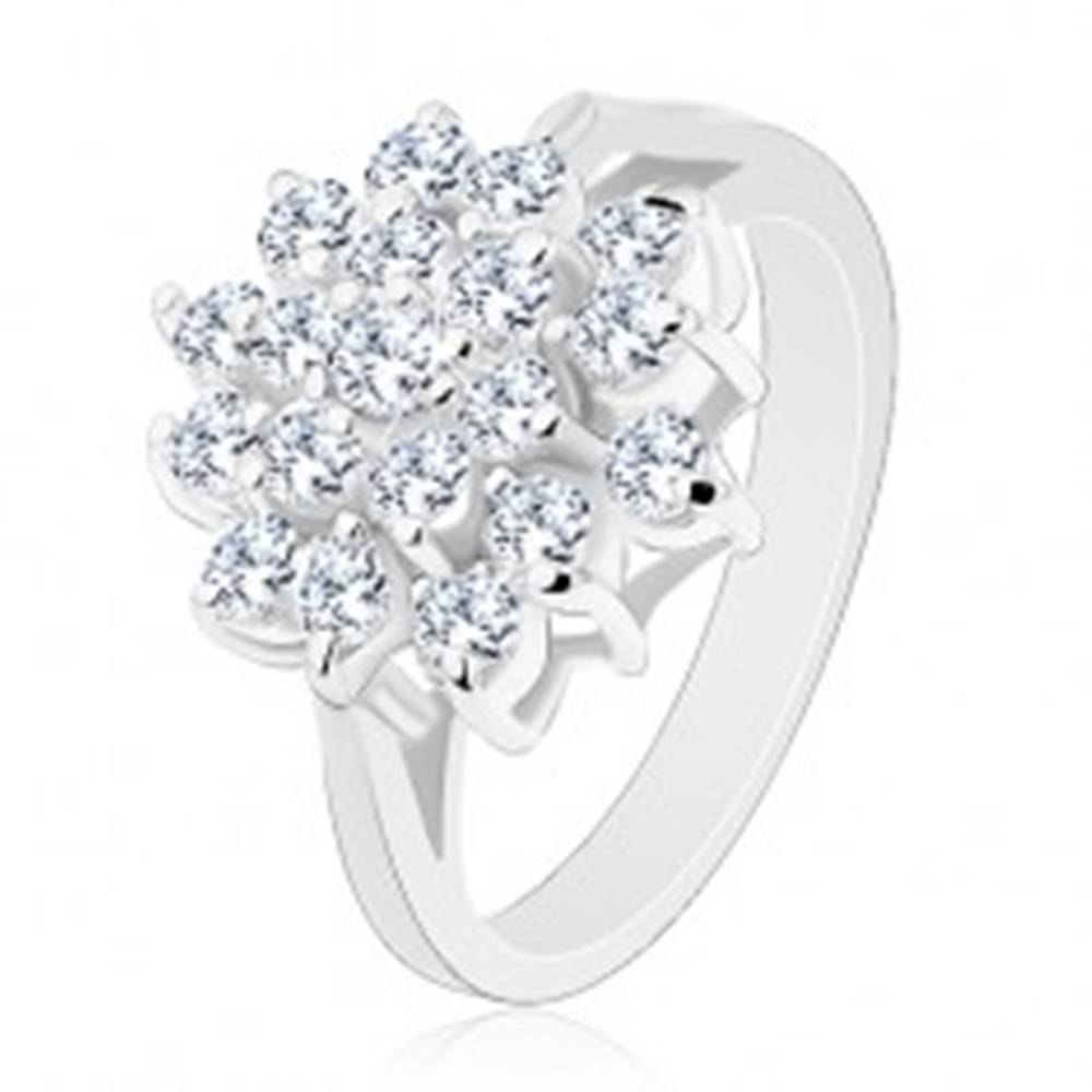 Šperky eshop Lesklý prsteň v striebornej farbe, veľký kvet z okrúhlych čírych zirkónikov - Veľkosť: 50 mm