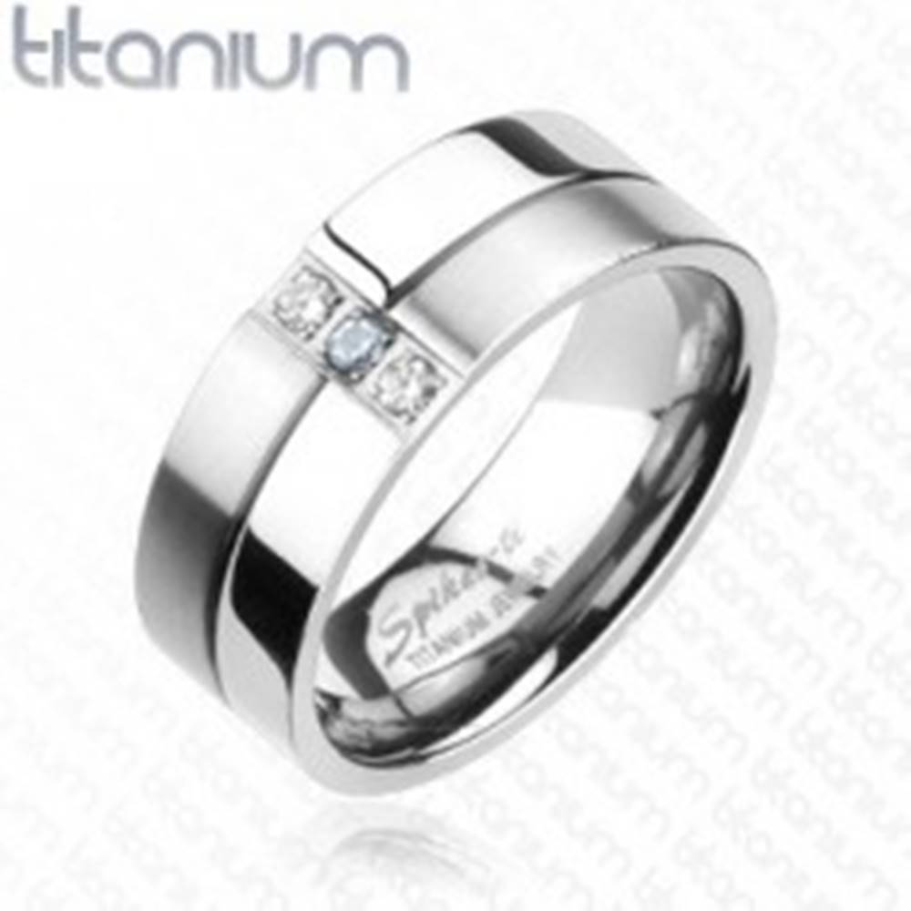 Šperky eshop Titánový prsteň - lesklé a matné prúžky, zirkóny - Veľkosť: 59 mm